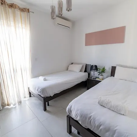 Metrostays St Julian Malta * San Ġiljan